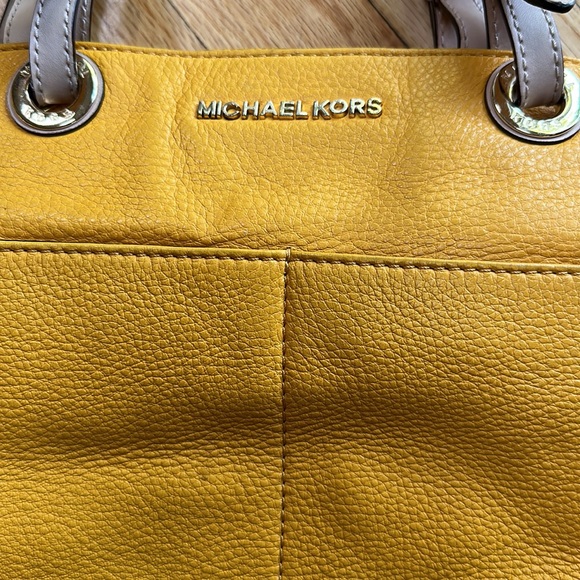 Michael Kors Bag - Picture 2 of 3